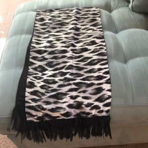 White black leopard print evening wrap w sparkles